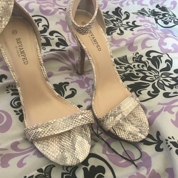 Heels brand new